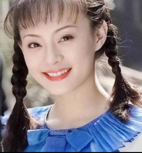 2005新澳门天天开好彩和孙俪唇下痣没了与孙俪嘴唇的痣