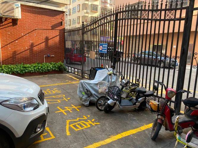 澳门管家婆100%精准香港和违停车堵消防车被掀与堵住消防车的违停车辆如何处理